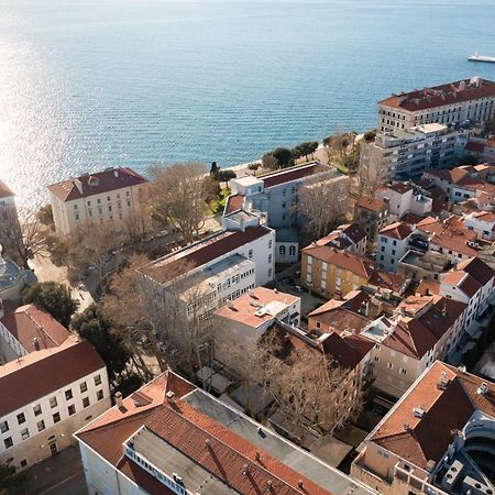 Kostela Luxury Suite By Belmont Realty Zára Kültér fotó