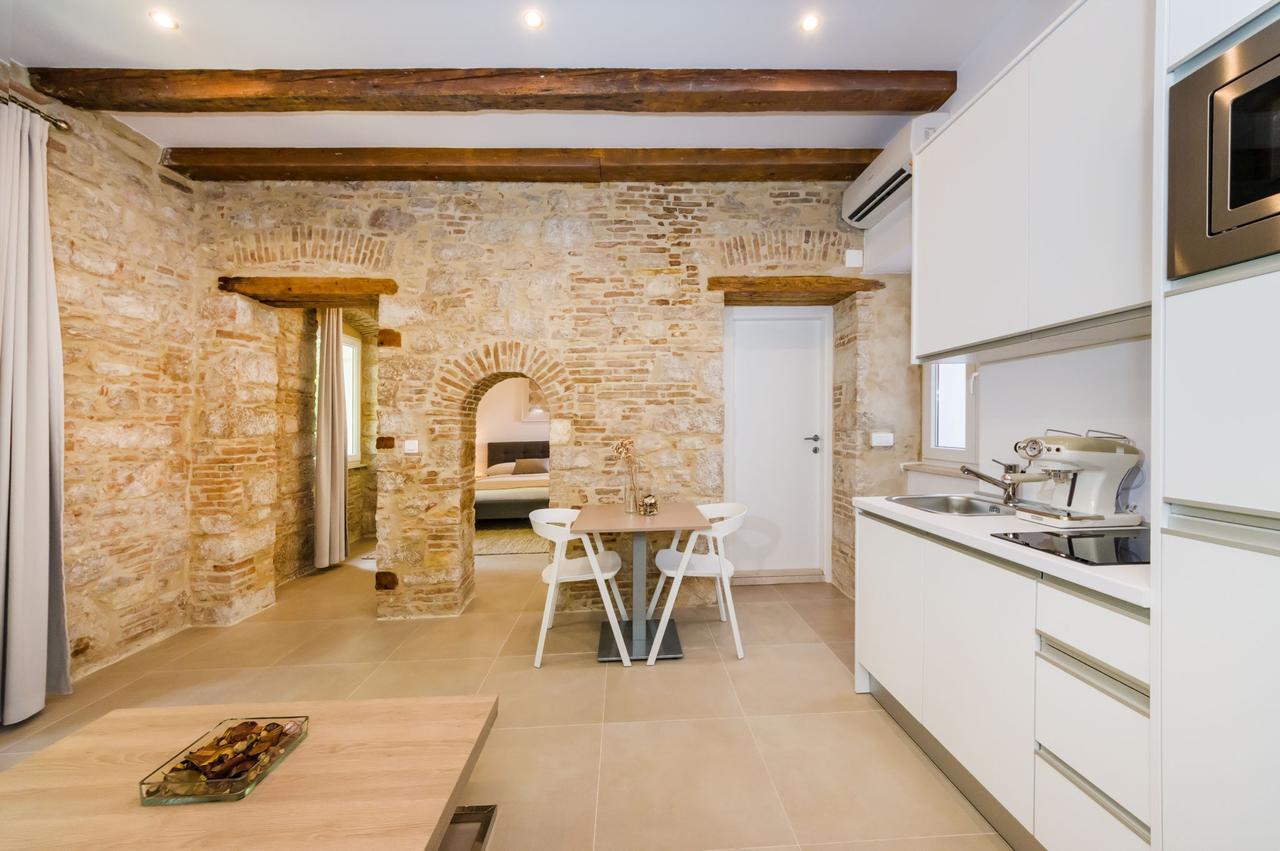 Kostela Luxury Suite By Belmont Realty Zára Kültér fotó