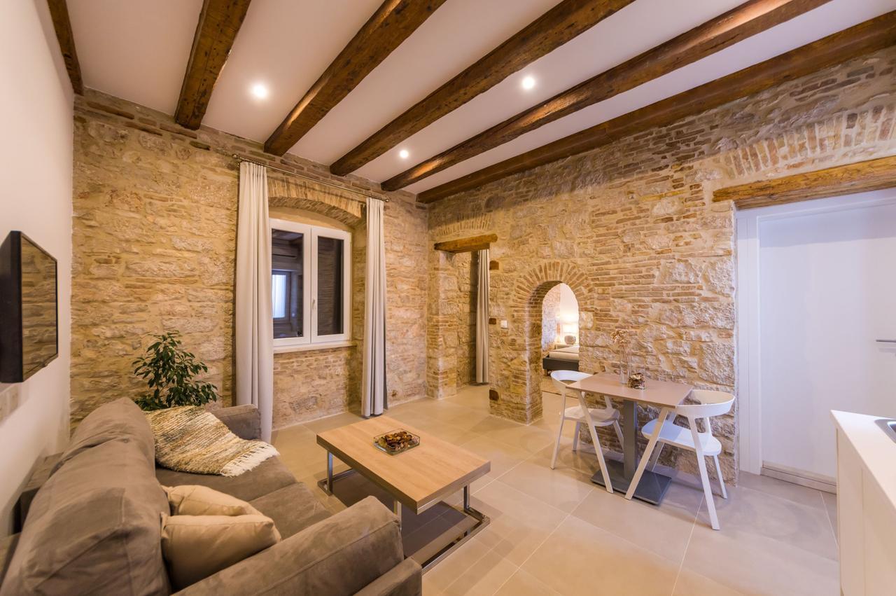 Kostela Luxury Suite By Belmont Realty Zára Kültér fotó