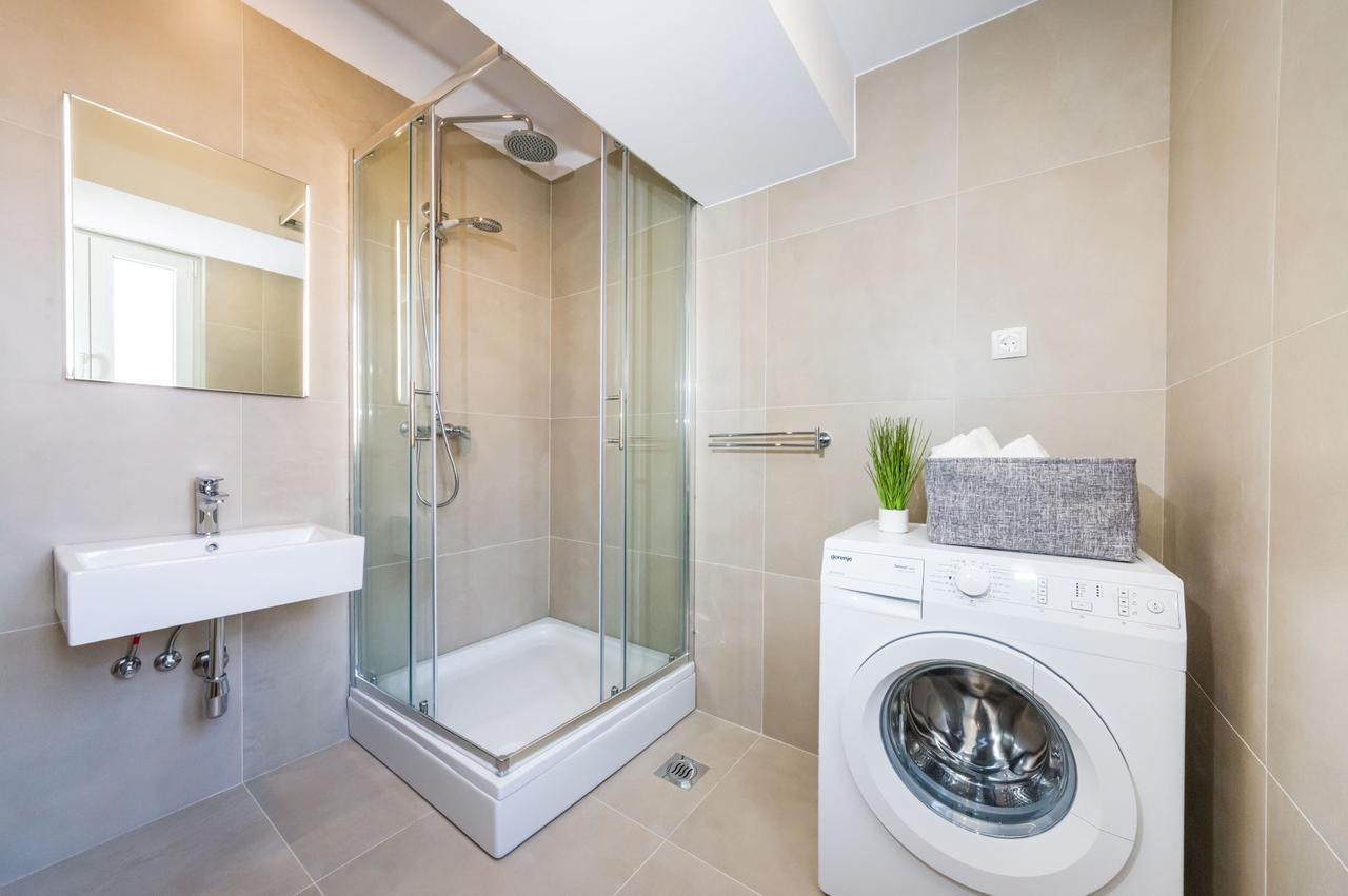 Kostela Luxury Suite By Belmont Realty Zára Kültér fotó
