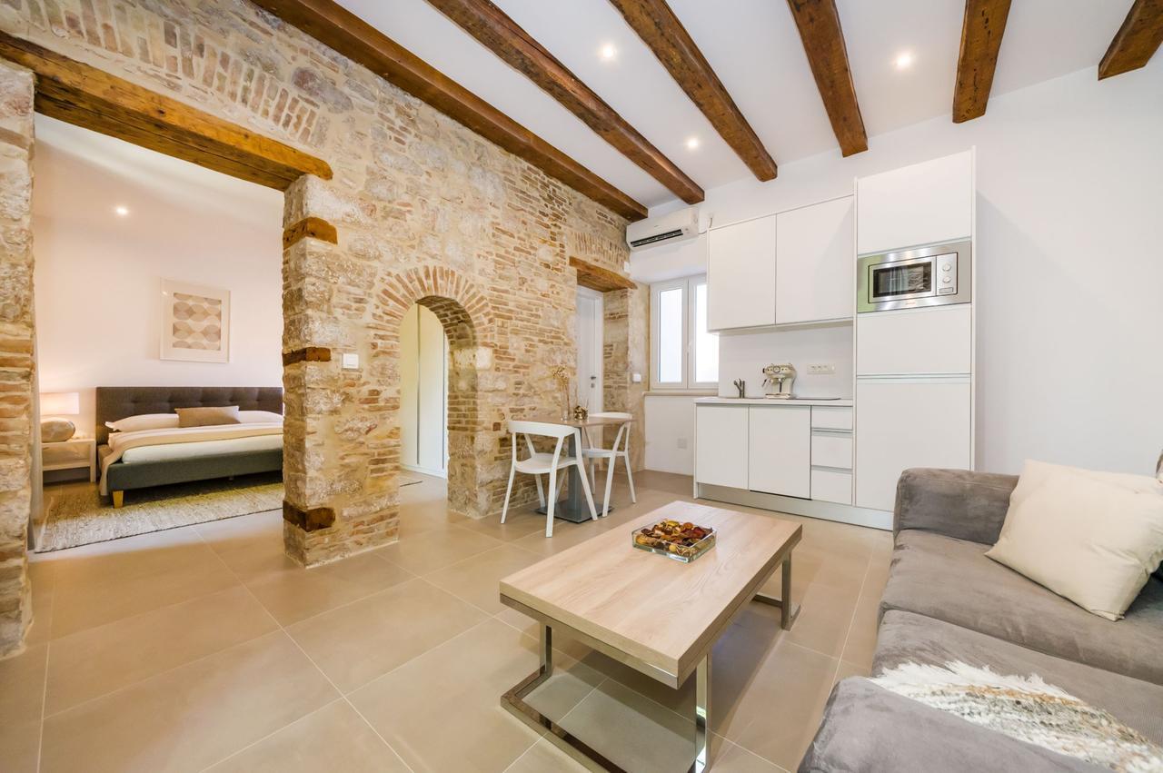 Kostela Luxury Suite By Belmont Realty Zára Kültér fotó