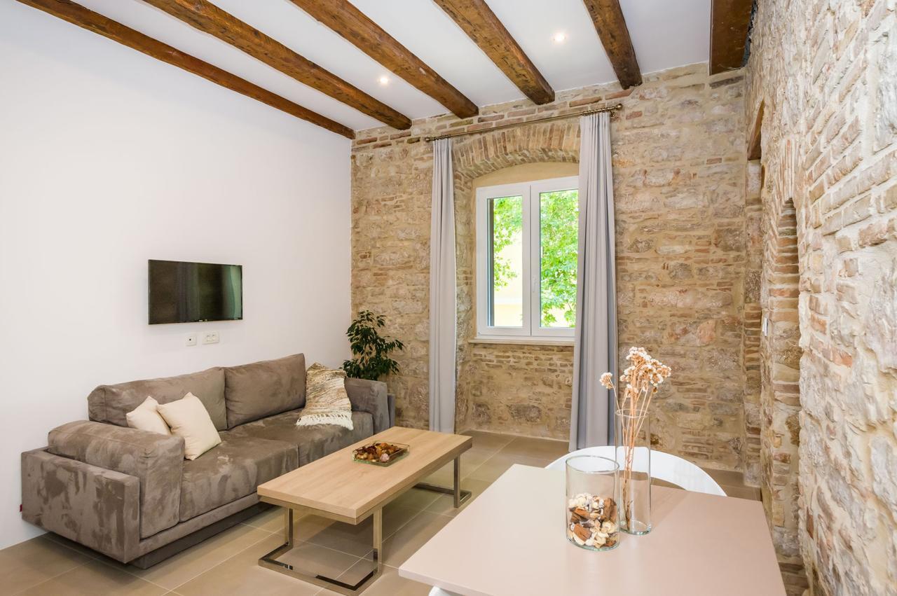 Kostela Luxury Suite By Belmont Realty Zára Kültér fotó
